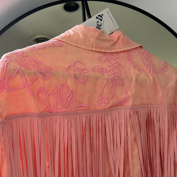 Pink western button up shirt with fringe - Picture 4 of 4